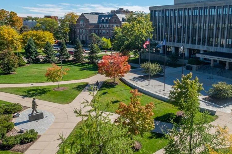 Picture of the Michigan State University Campus in front of the Administration Building.